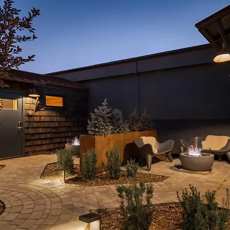 High Country Motor Lodge - Near Nau And Downtown